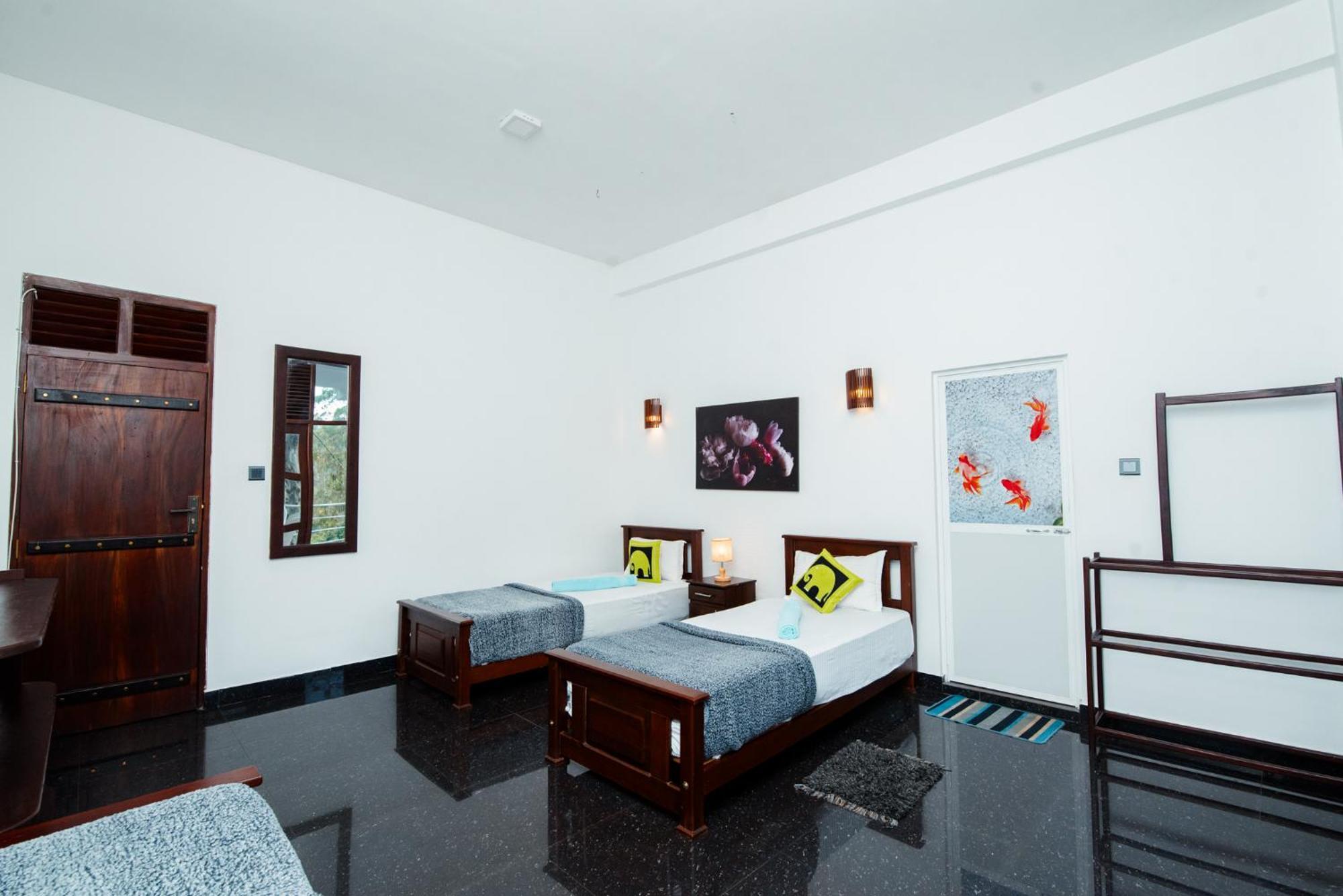 Adams Peak Inn ナラタニヤ エクステリア 写真
