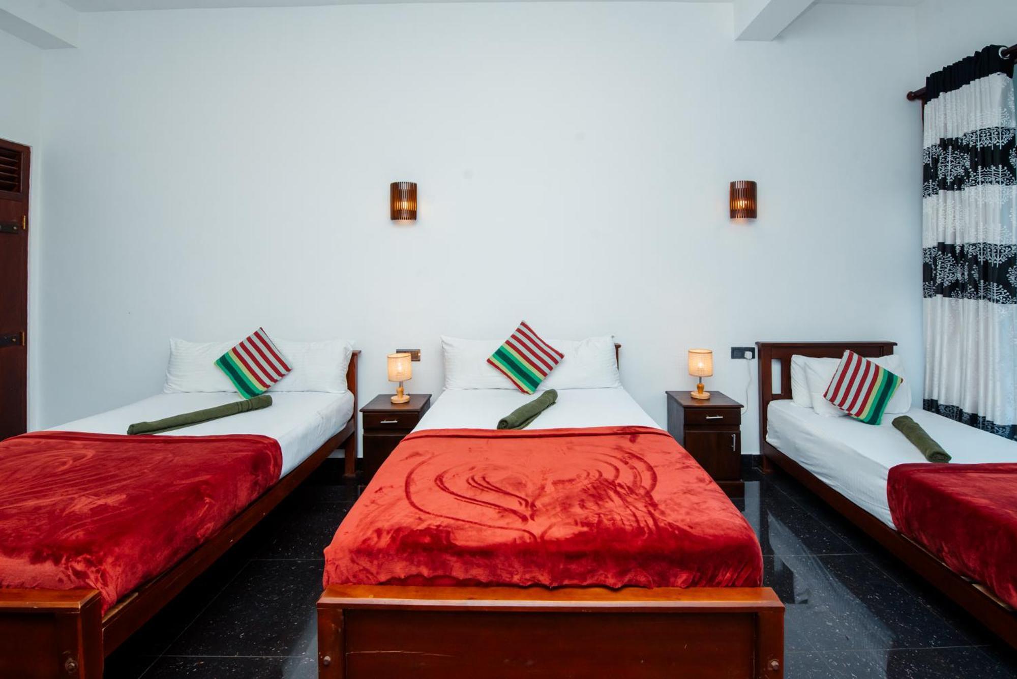 Adams Peak Inn ナラタニヤ エクステリア 写真