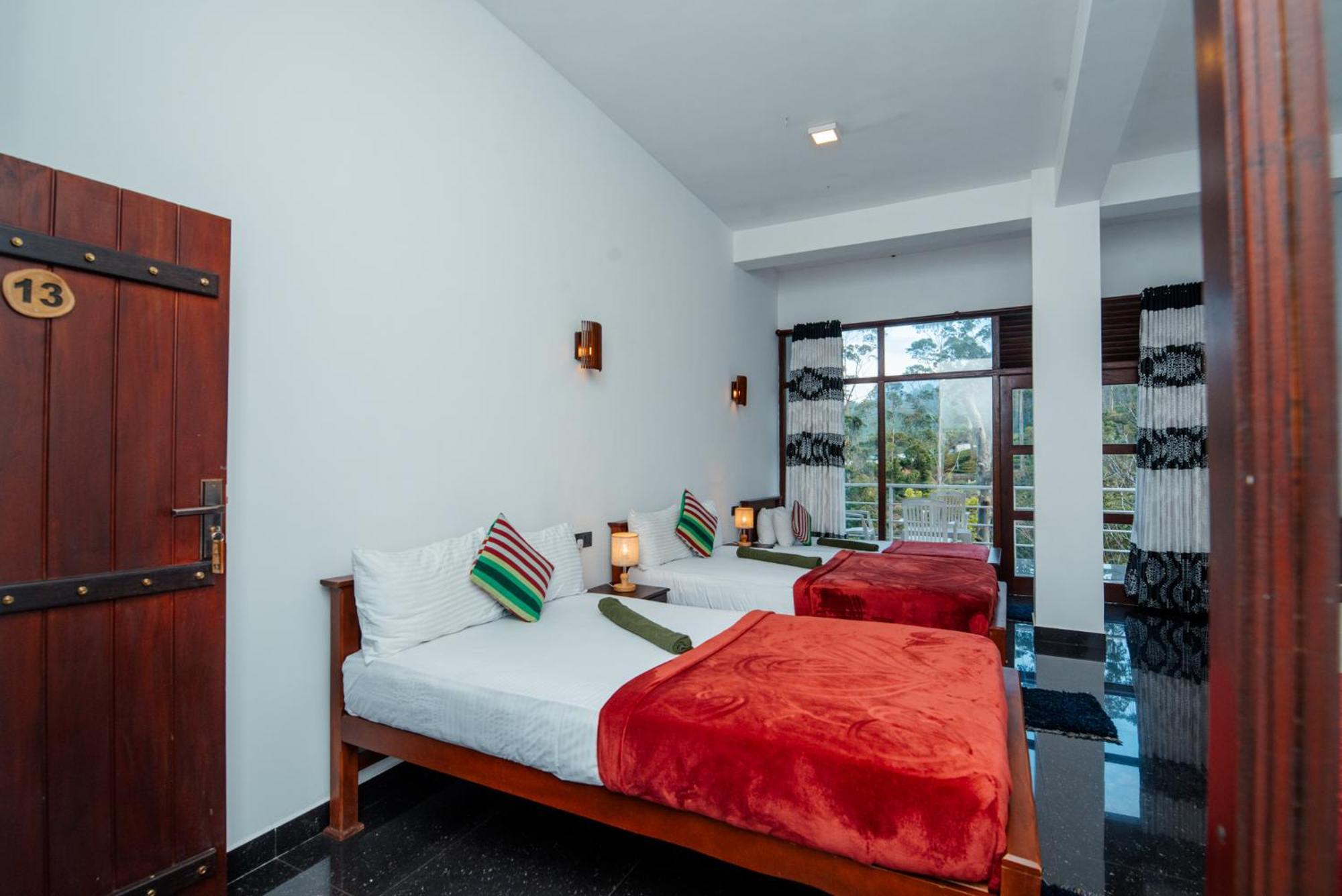 Adams Peak Inn ナラタニヤ エクステリア 写真