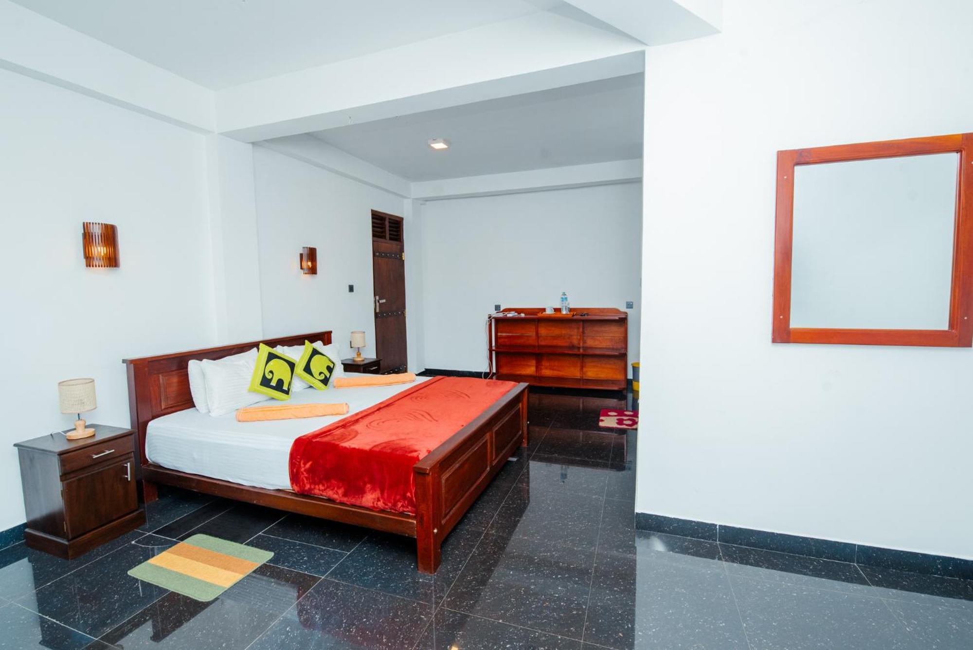 Adams Peak Inn ナラタニヤ エクステリア 写真